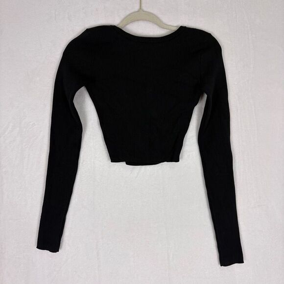Cuts Black Ribbed Scoop Neck Cropped Long Sleeve Top Size Small - Picture 6 of 9